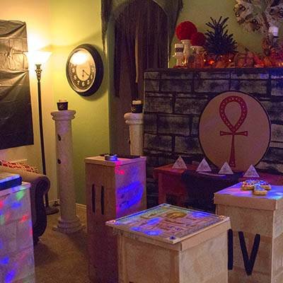 Additional Egyptian-themed party props